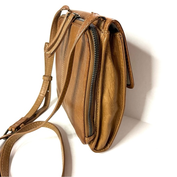 American Leather Co Kansas Brown Leather Crossbody - Picture 4 of 12